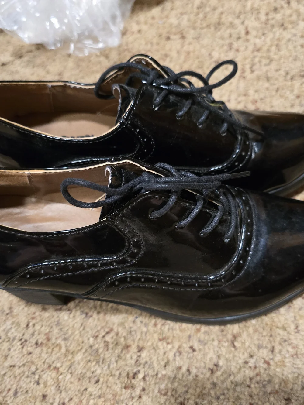 Black Patent Platform Lace-Up Oxfords 8.5 (40)